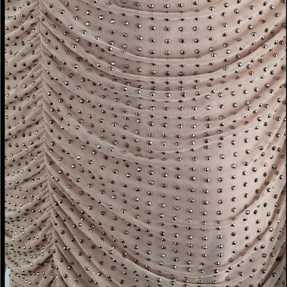 Zara XS Sexy Holiday Party Dress mob wife nude tan ruched bodycon dress - Picture 7 of 8